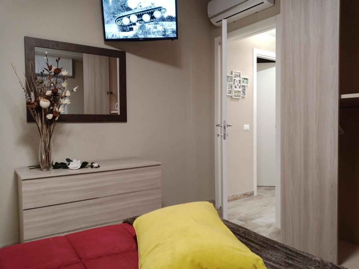 Appartamento "Il Vicolo" 페스키에라델가르다 외부 사진